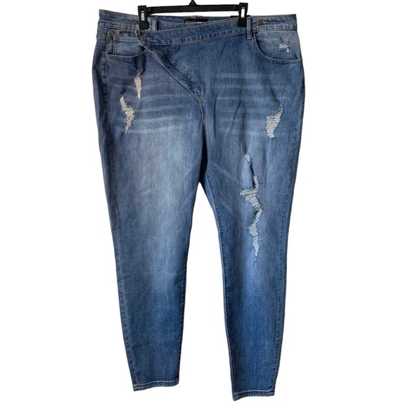 FASHION NOVA From A Distance Mid Rise Plus Size Jeans Size 3X NEW - Picture 3 of 11